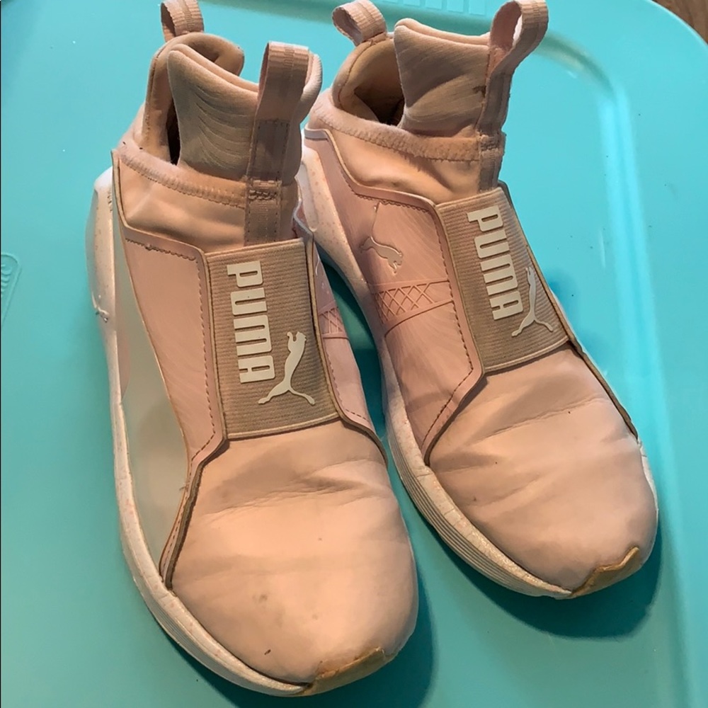 Size 6 puma runners light pink